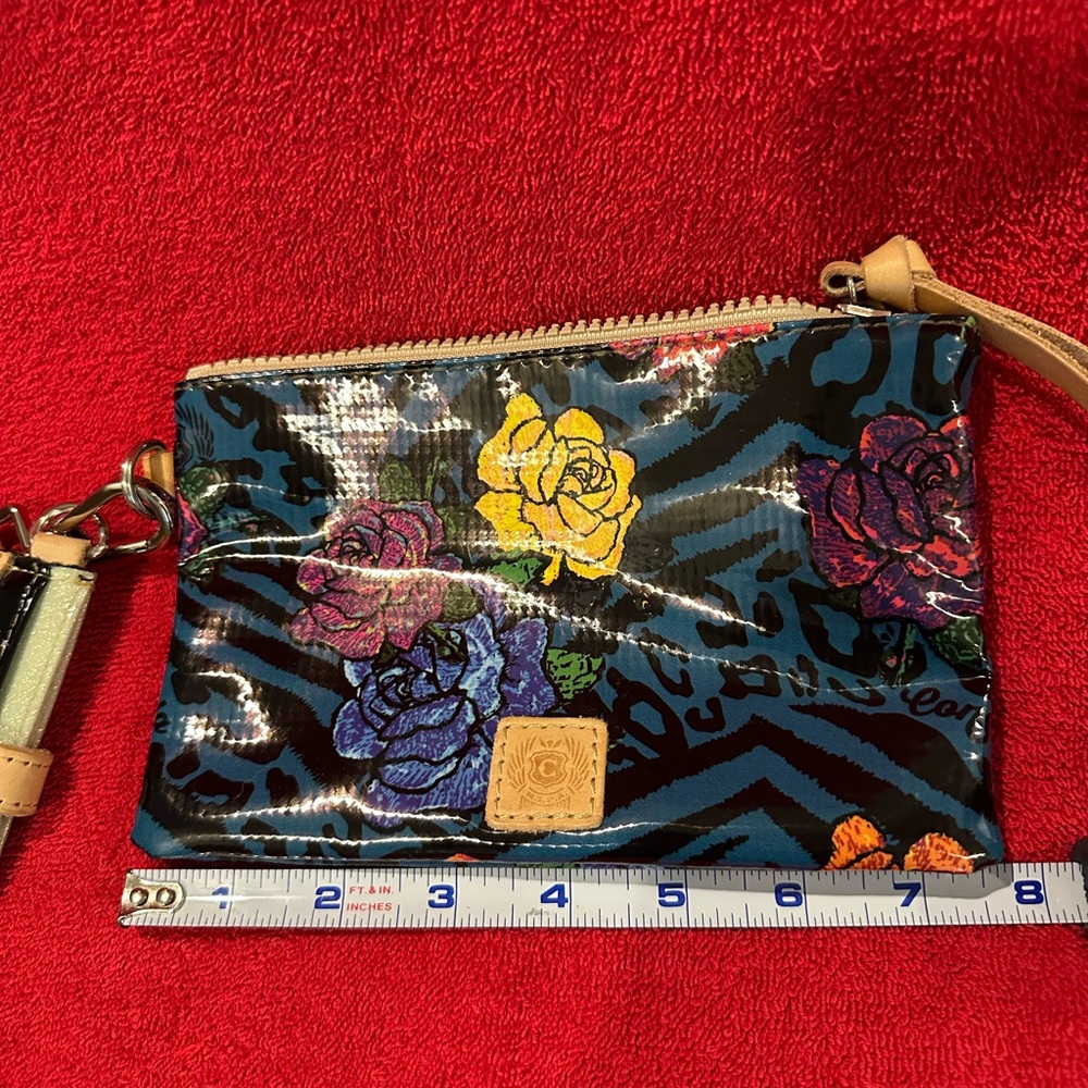 Consuela (Lolo) Combi Floral Patterned Women's Wristlet